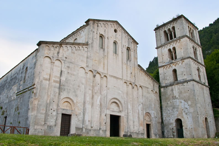 Abbey of San Liberatore a Majella - Serramonacesca (Province of Pescara)