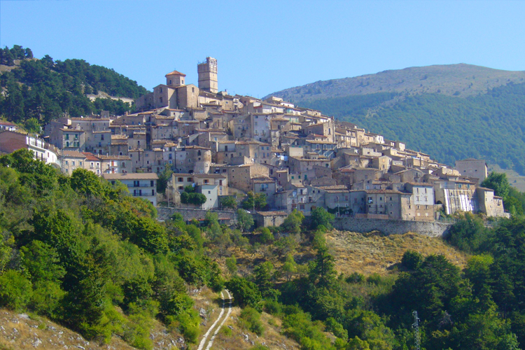 Village of Castel del Monte (AQ)